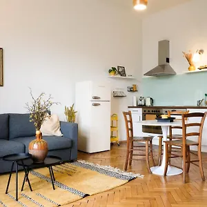 Stilvolles Apartment Im Zentrum Mit Parkplatz Graz